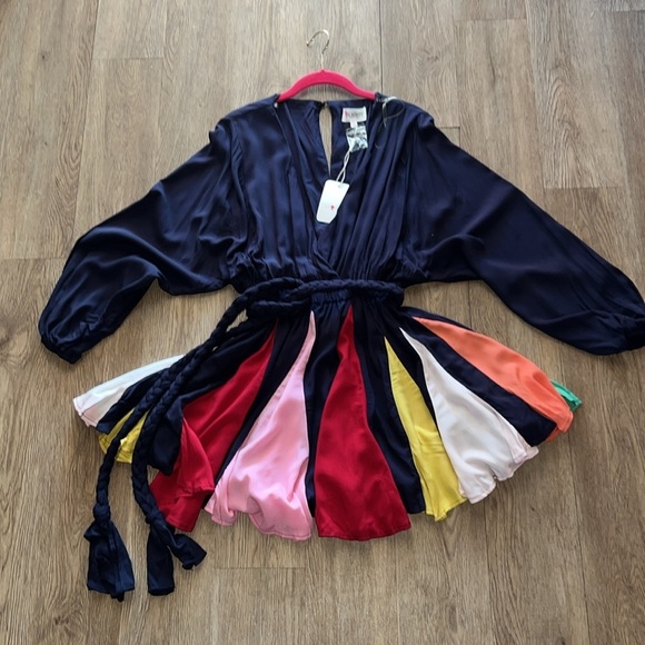 NWT Navy & Rainbow L’ATISTE Pleated Mini Dress with Rope Belt M - Picture 4 of 12